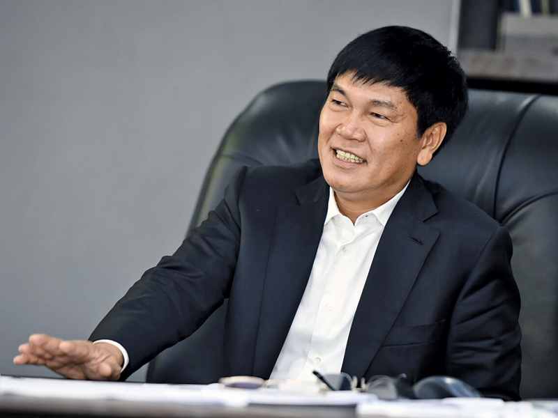 Chủ tịch tập đoàn Hòa Phát – Trần Đình Long